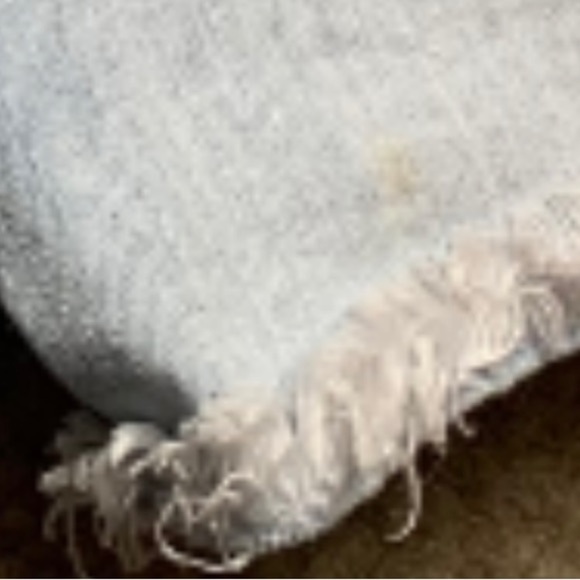 Universal Thread Distressed Jean Shorts-Light Wash-Women’s Size 8-Button Fly - Picture 8 of 8